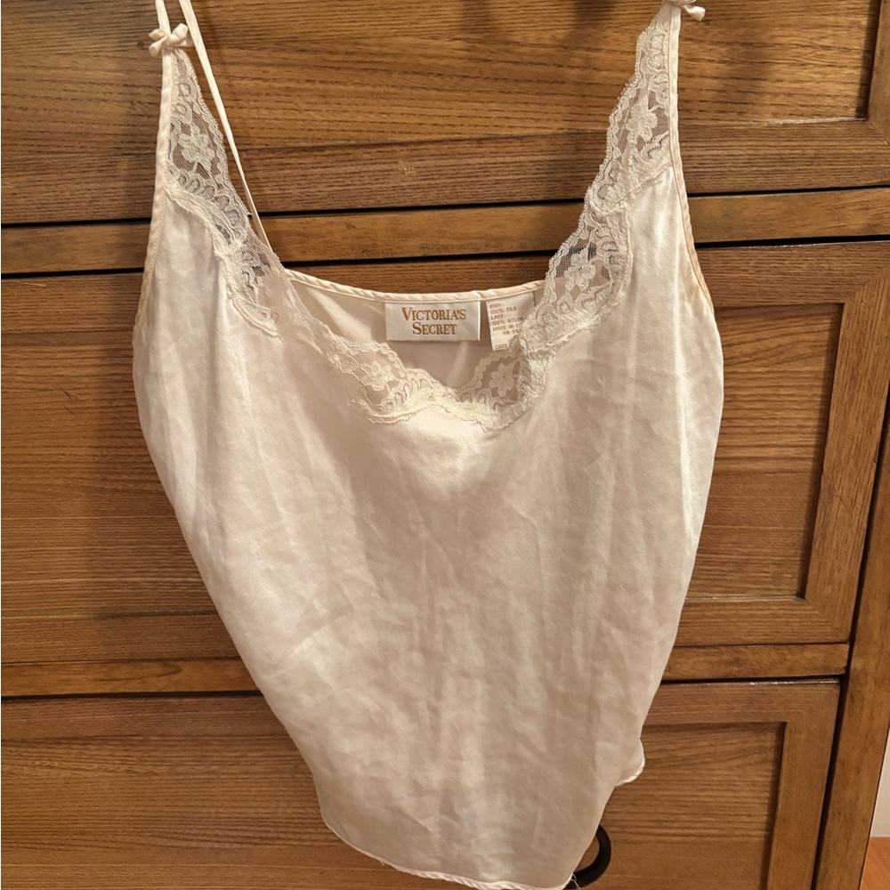 Vintage Gold Tag Victoria's Secret Ivory Silk Lace Top